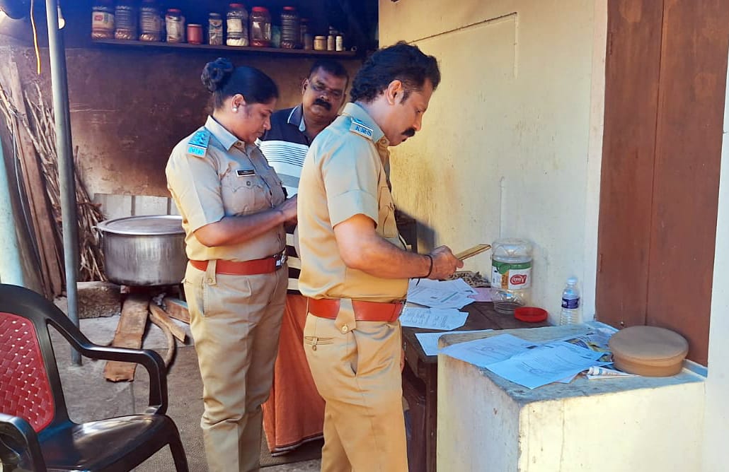 വനിത ഐ.ടി.ഐ.യിലെ ഭക്ഷ്യവിഷബാധയുമായി ബന്ധപ്പെട്ട് നഗരസഭ ആരോഗ്യ വിഭാഗം പരിശോധന നടത്തി